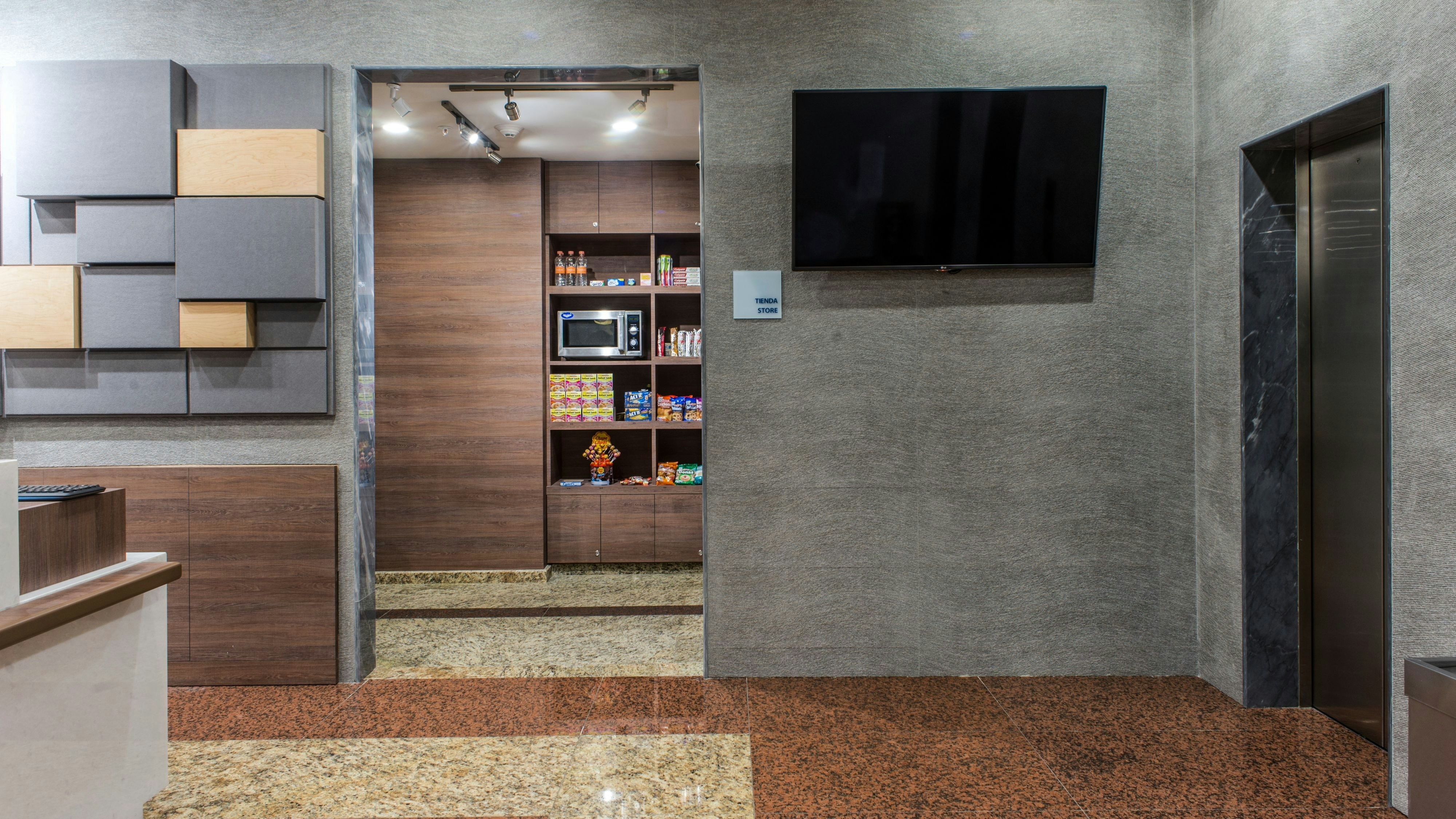 HOLIDAY INN EXPRESS MEXICO - TOREO 7/58