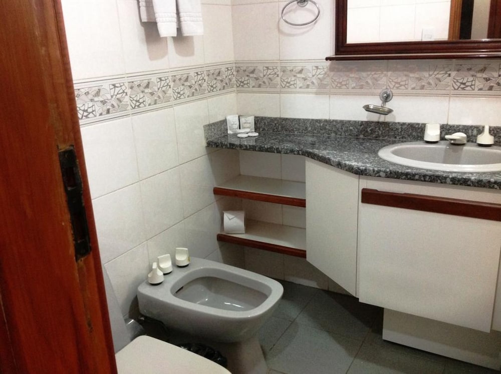L HIRONDELLE APART HOTEL 31/32