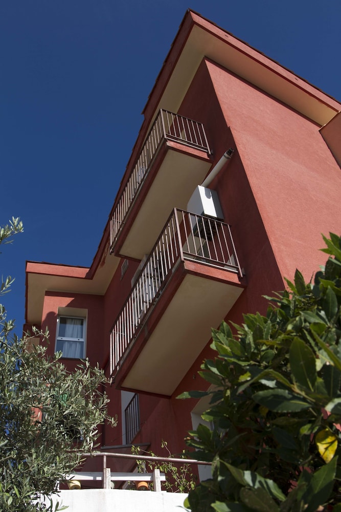 Casa Rossa 2/71