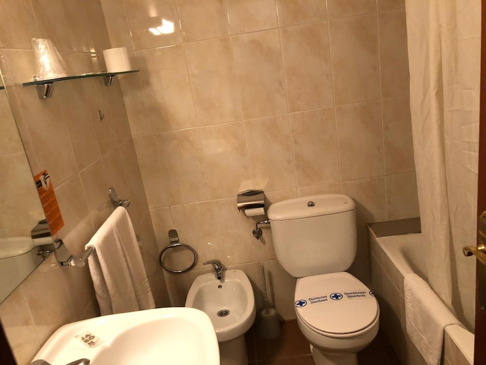 Refugi Dels Isards Hotel 37/39