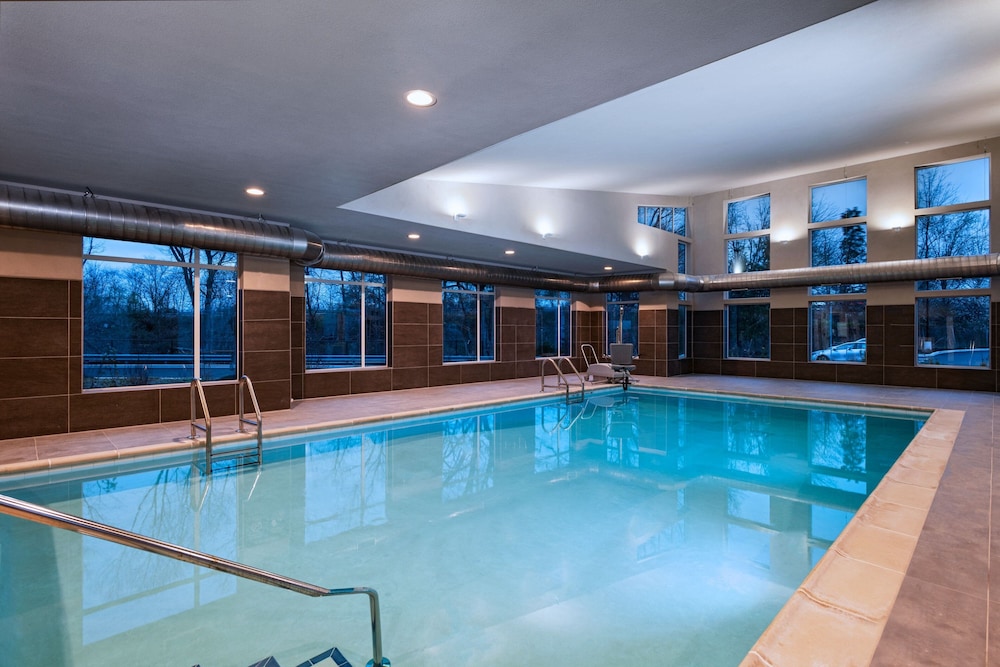 Residence Inn by Marriott New Brunswick Tower Center Blvd 12/32