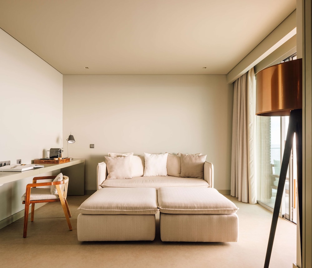 Ocean, Suite, King Bed