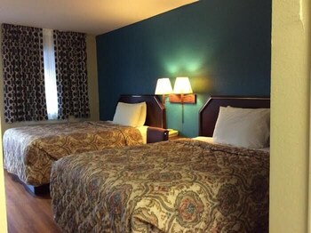 Stratford House Inn and Suites 11/51