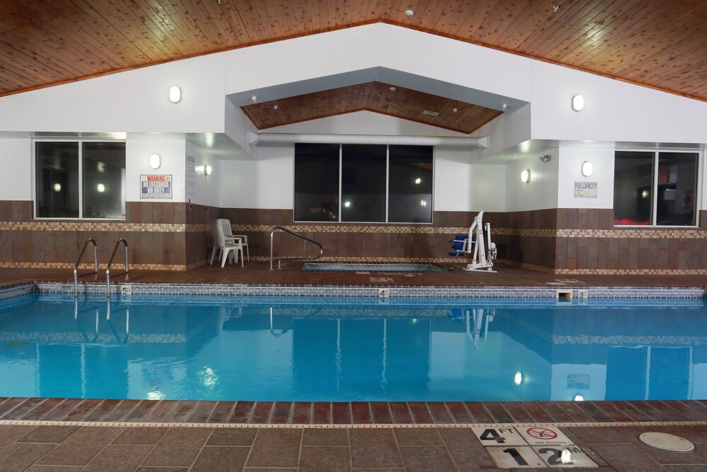 swimming pool spa