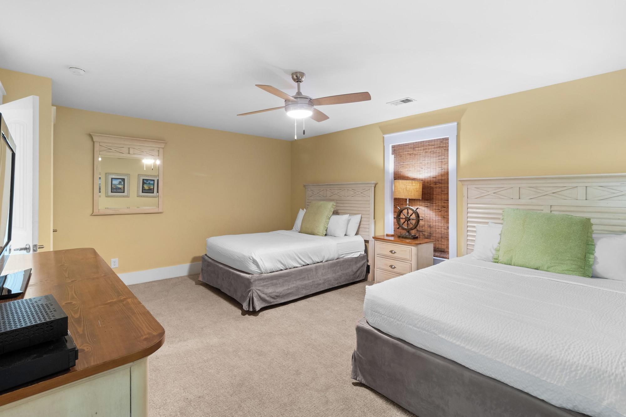2 Bedrooms, Exchange, Luxury, Villa
