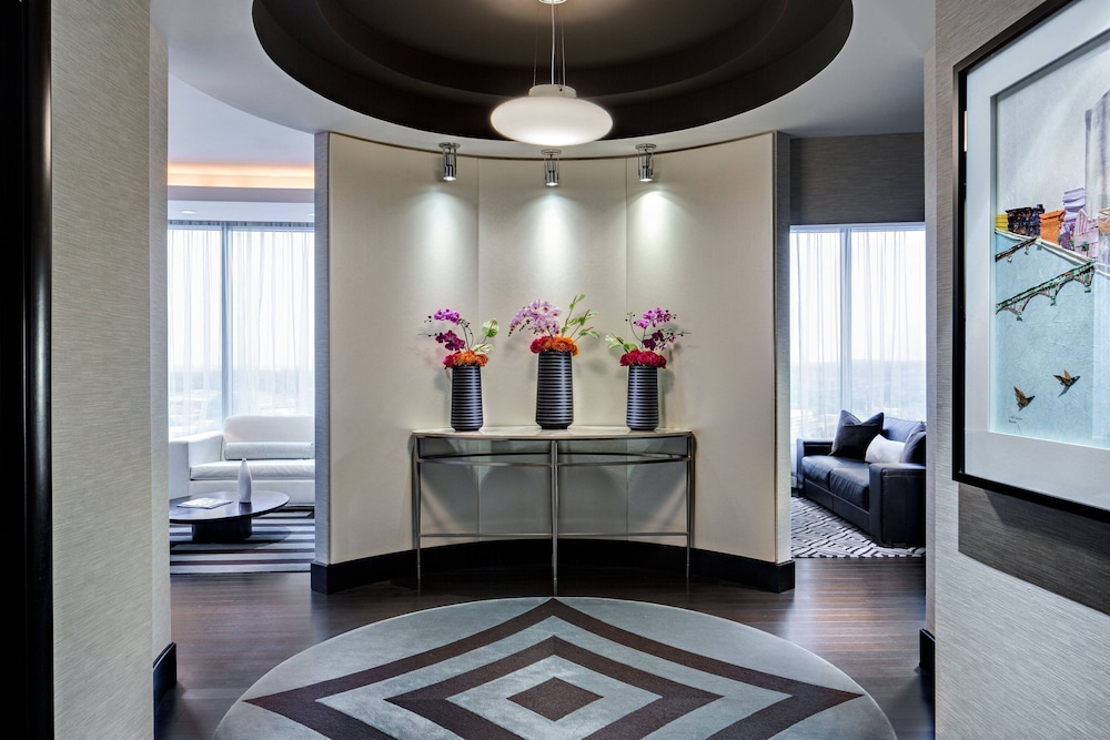 JW Marriott Hotel Grand Rapids 8/80