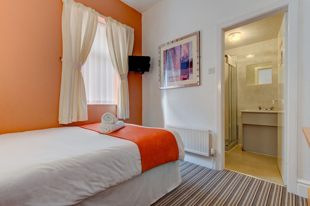 The New Sandringham Court Hotel & Norma Jeans Bar&Brasserie 15/50