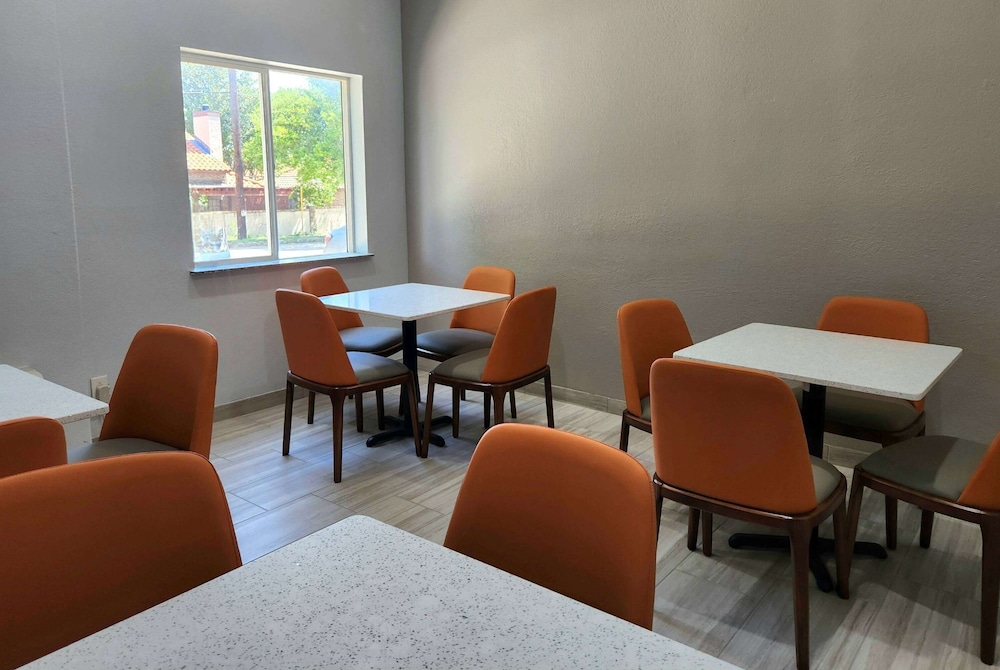 Motel6 San Antonio Tx Airport 42/60