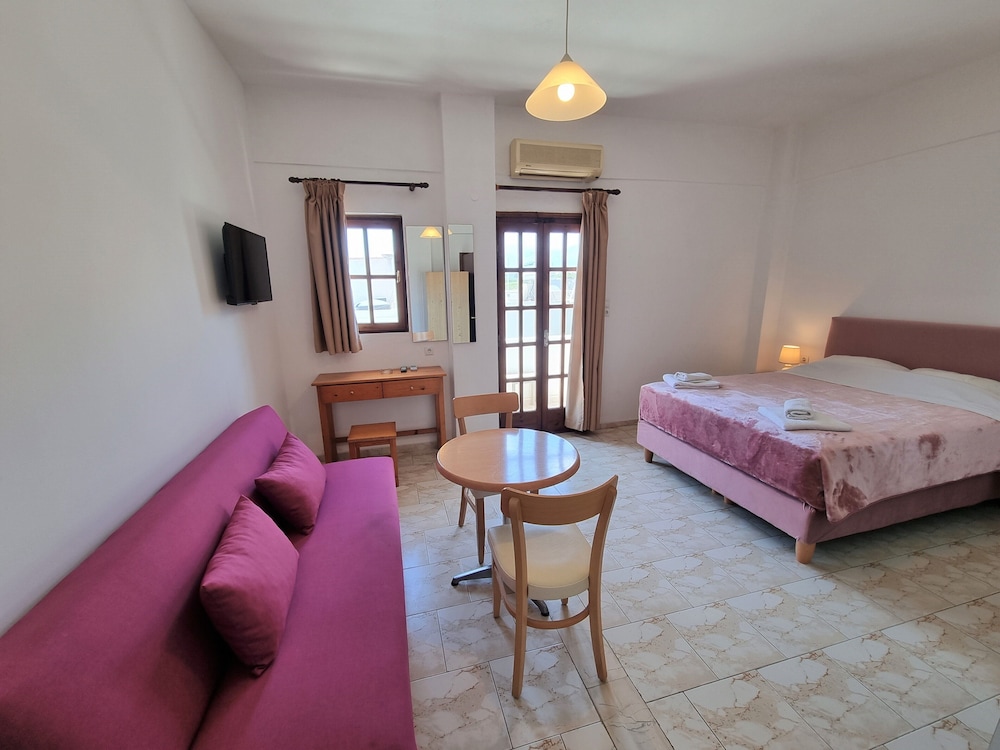 Arhodiko Hotel 27/72