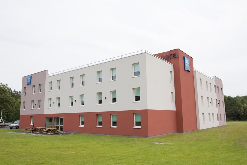 Ibis Budget Romorantin 1/27