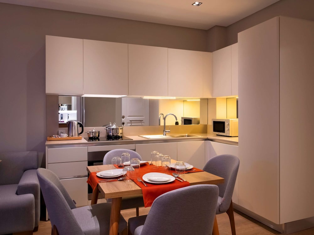 Movenpick Living Istanbul West 44/50