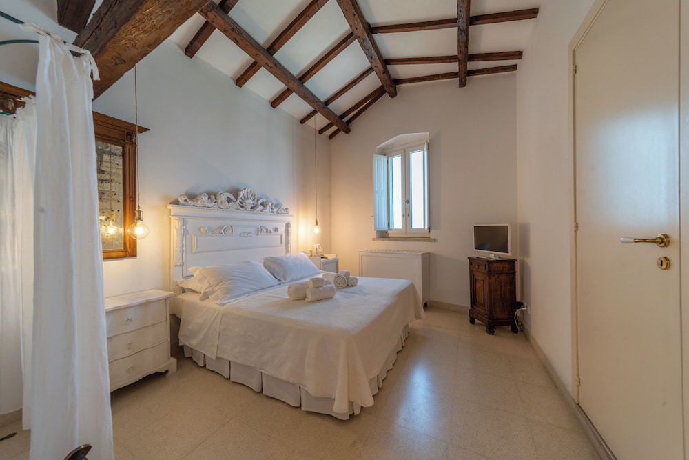 Palazzo De Mori 12/50