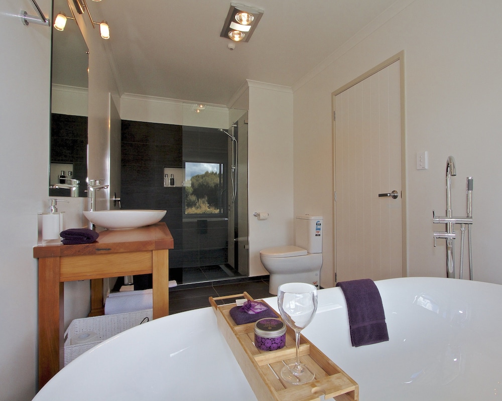 Tongariro Suites 10/50