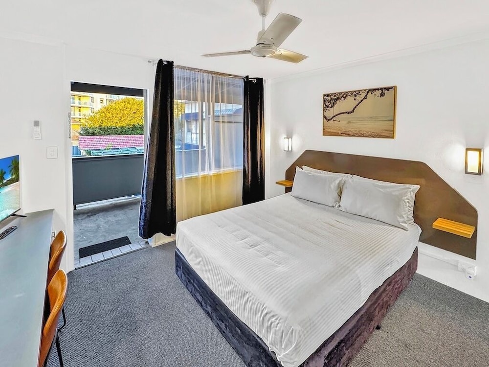 Golden Sands Motor Inn 15/45