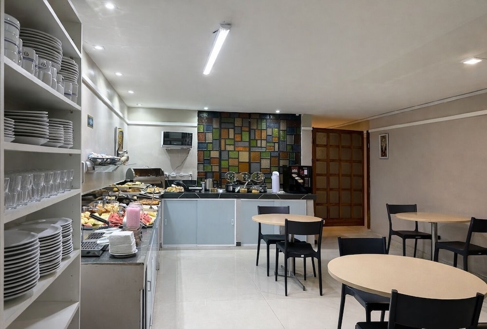 Hotel El Pilar 37/50