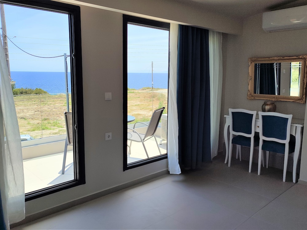 Mykoniatika Villas 16/48