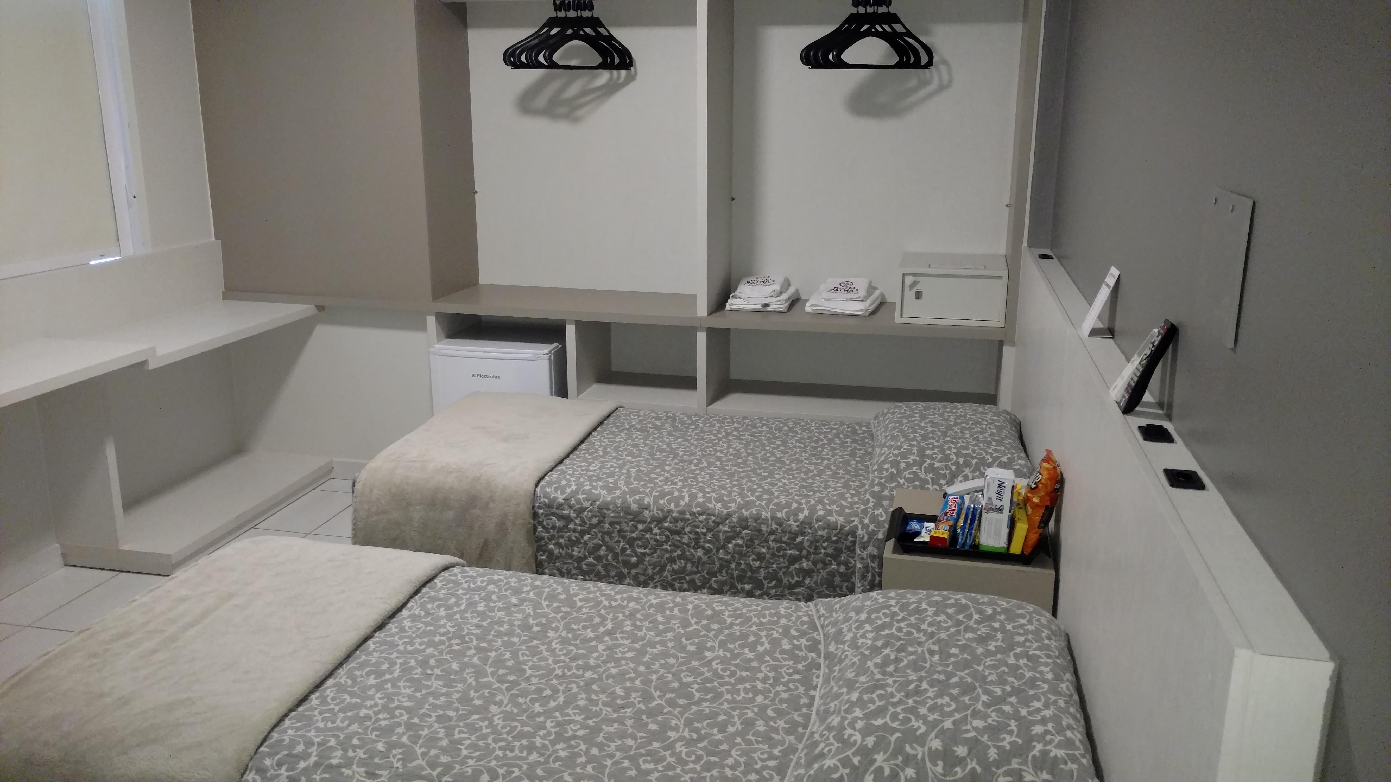 Standard, Twin Beds, with View
