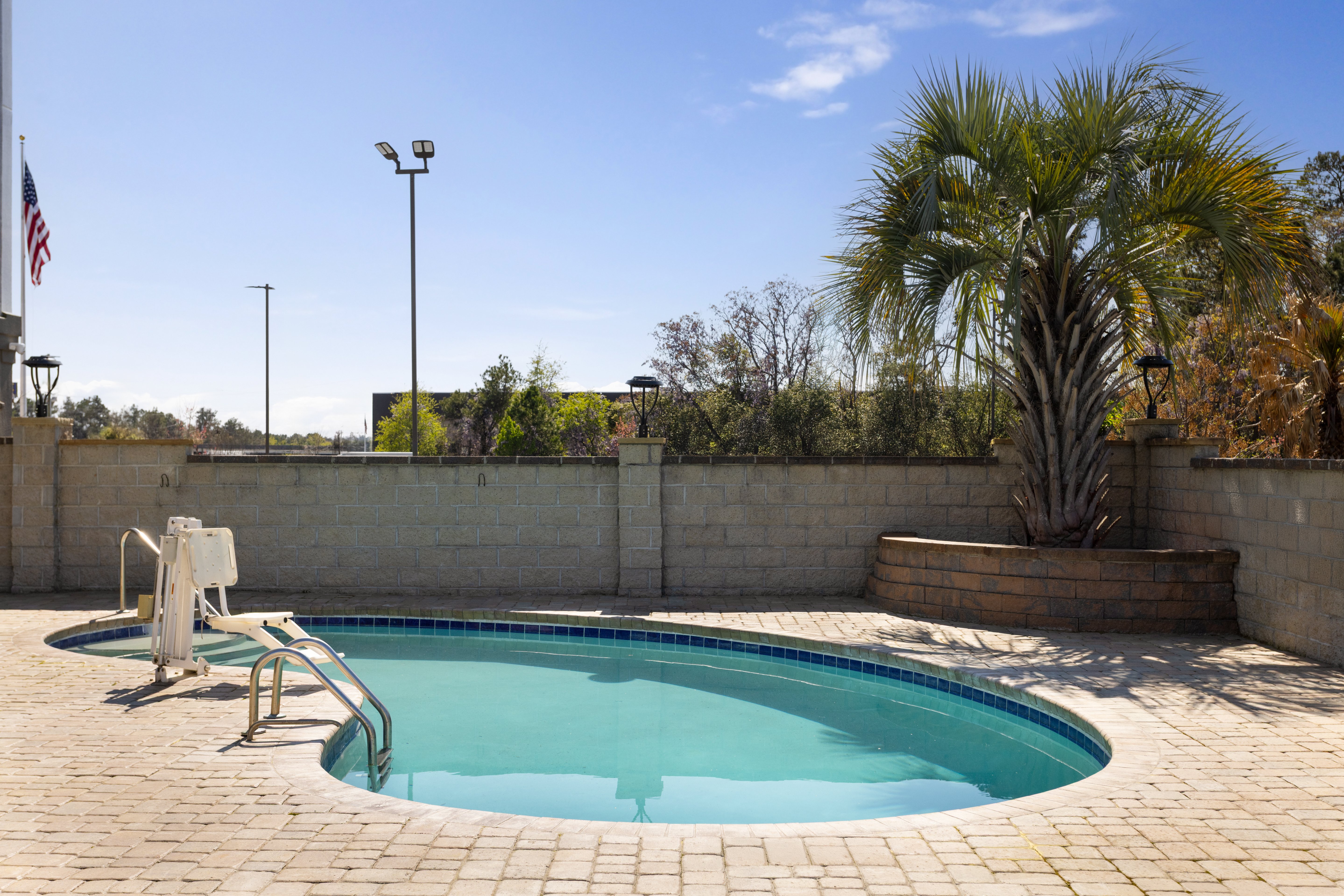 Holiday Inn & Suites Columbia NE - Ft Jackson Area by IHG 34/38