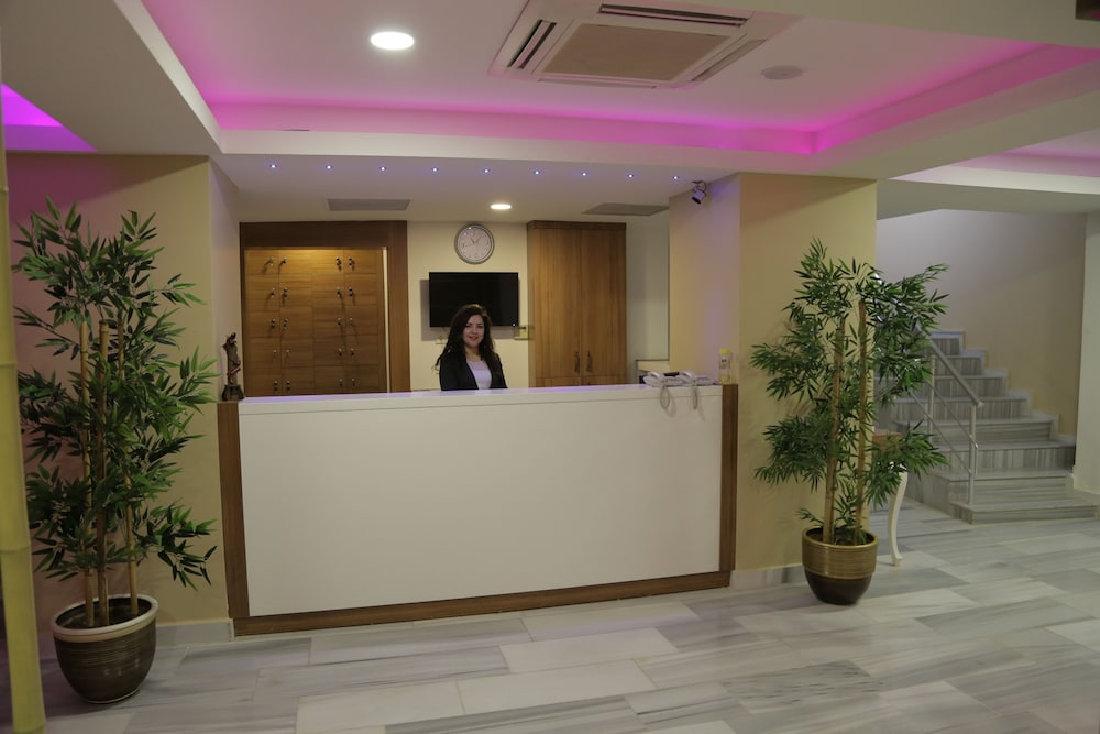Hotel Buyuk Velic 13/76