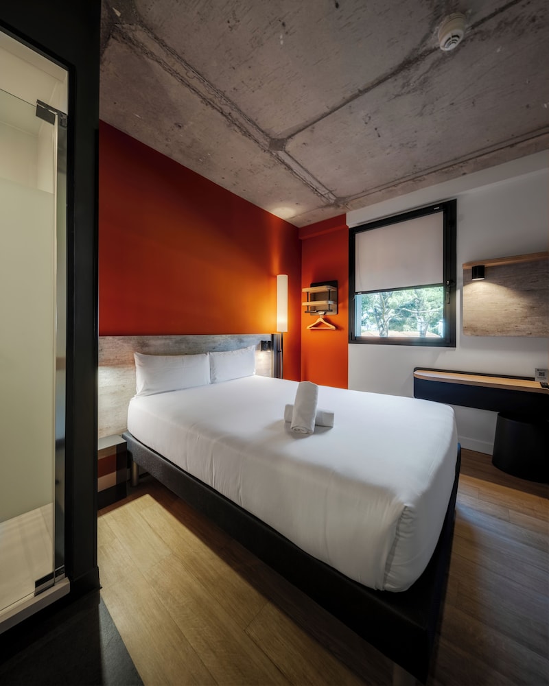 ibis budget Madrid Aeropuerto 25/58