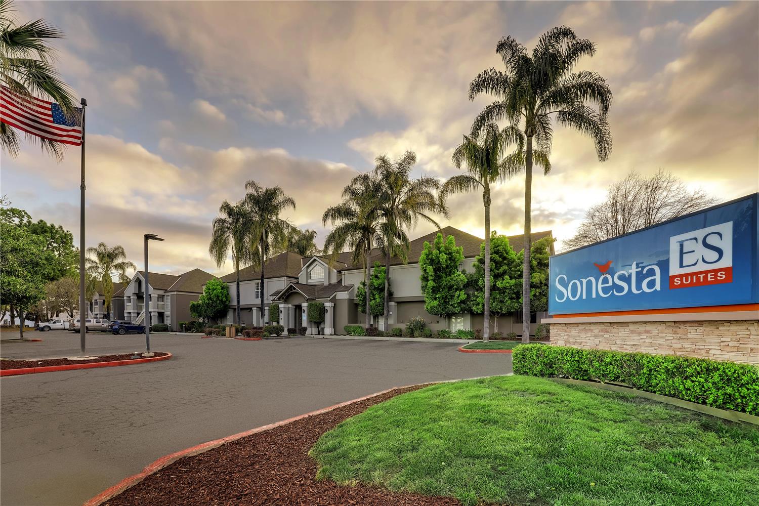 Sonesta ES Suites San Jose Airport 21/24