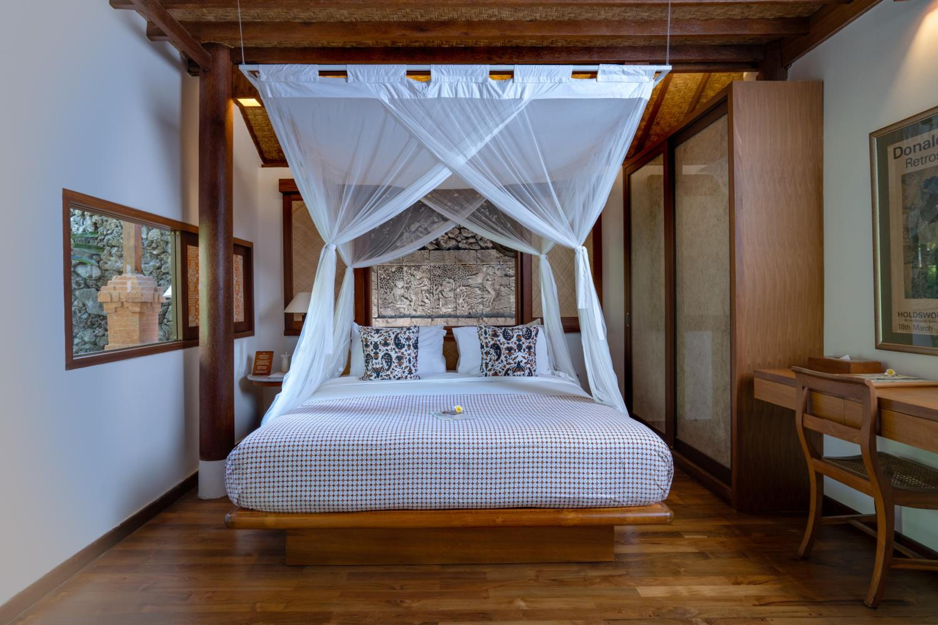 Bungalow, Queen Bed, Two Story