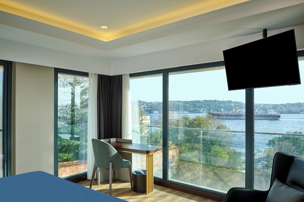 Ciragan Hotel Bosphorus Istanbul 47/68