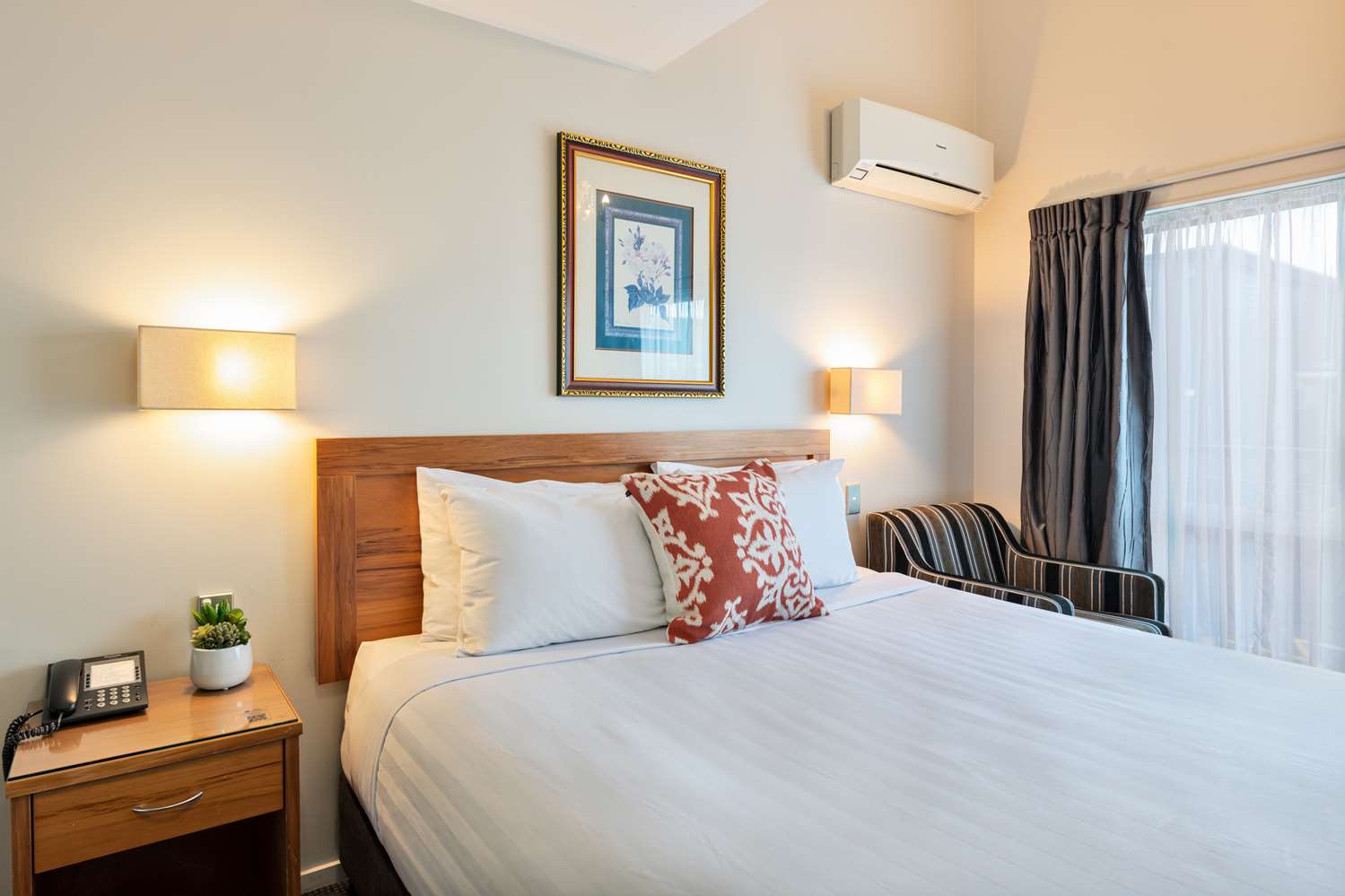 Best Western Newmarket Inn & Suites 41/58