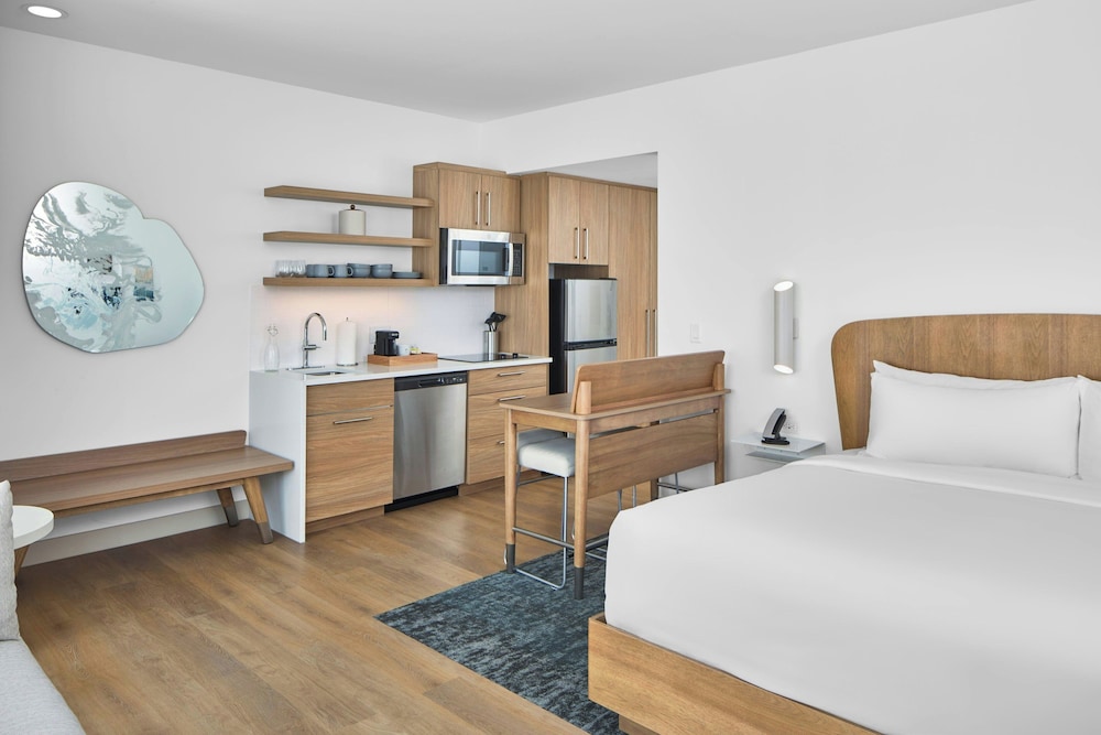 Element by Marriott Wilmington 16/50