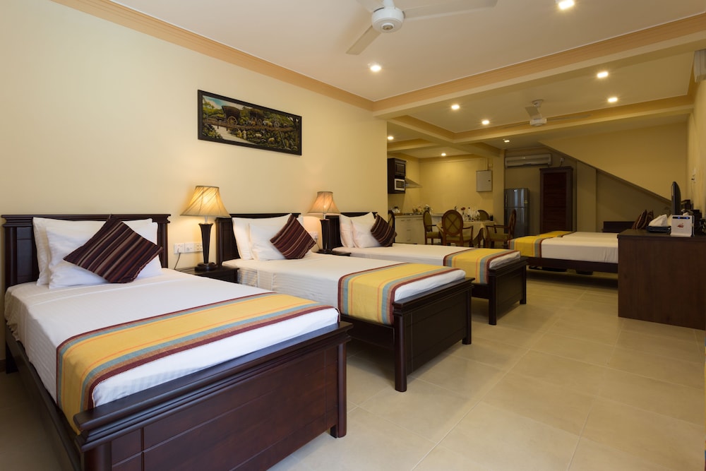 Oak Ray Serene Garden Hotel 15/64