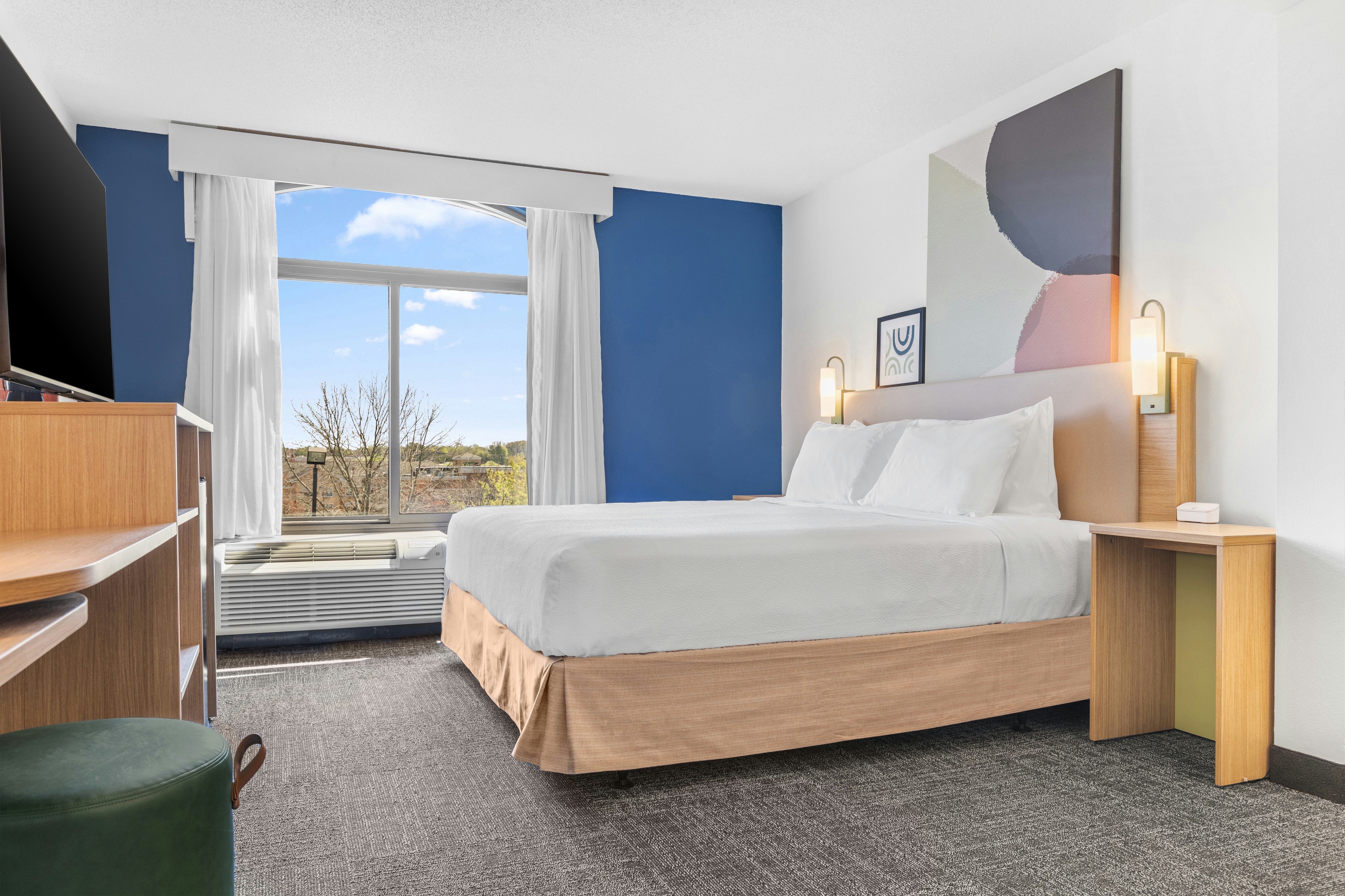 ROOM, KING BED, ACCESSIBLE