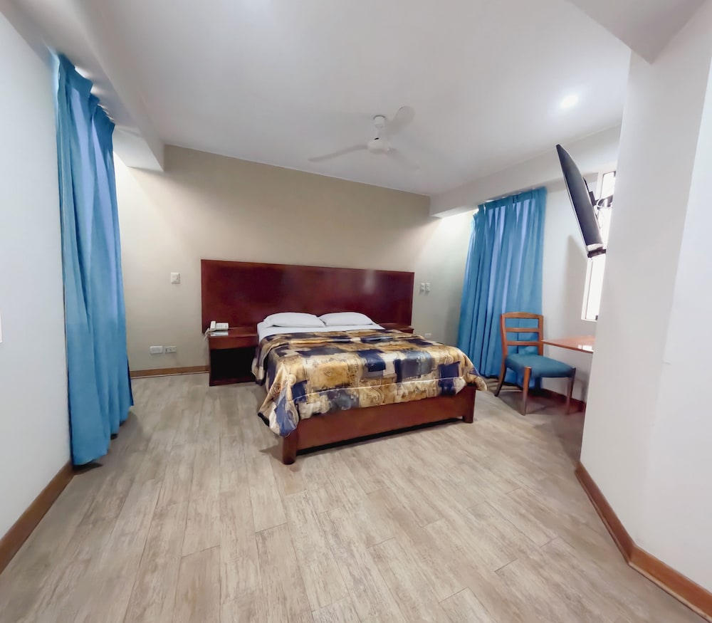 Hotel Esencia Suites 12/49