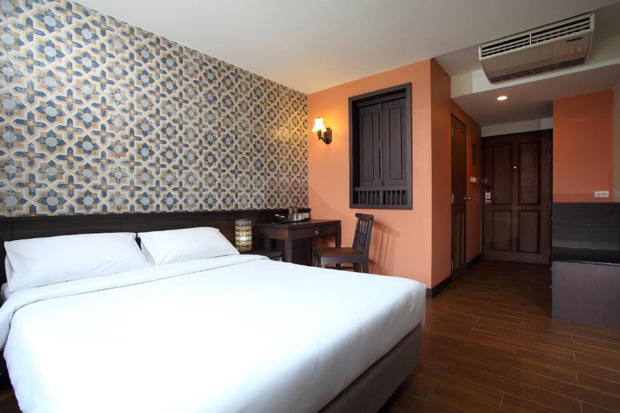 PREMIER, DOUBLE BED