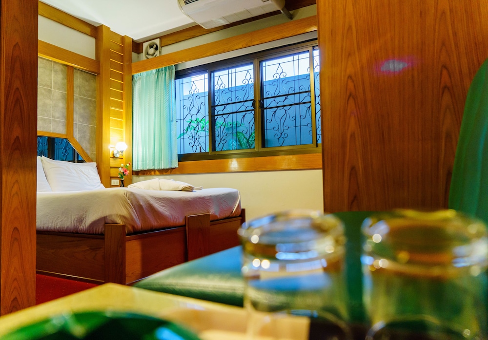 Siri Hotel 37/70