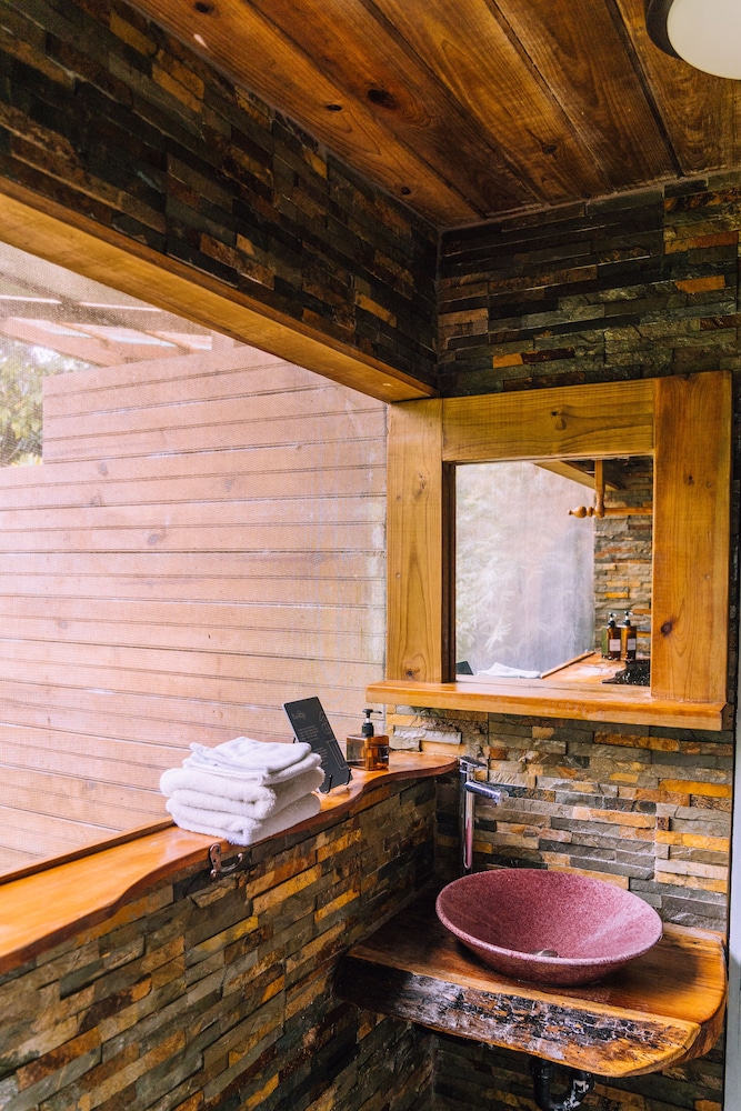 Bambuda Lodge 12/66