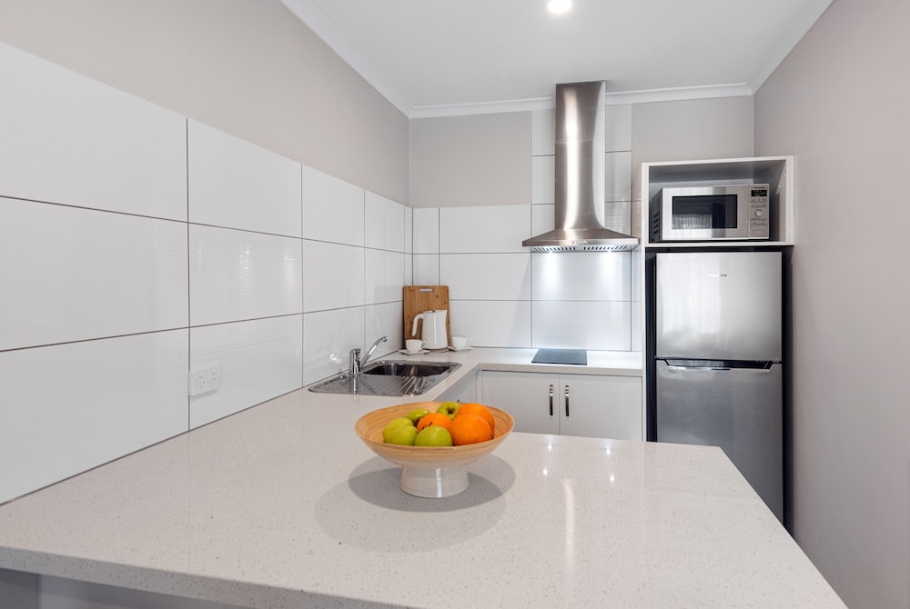 Fawkner Suites Serviced Apartments 51/64