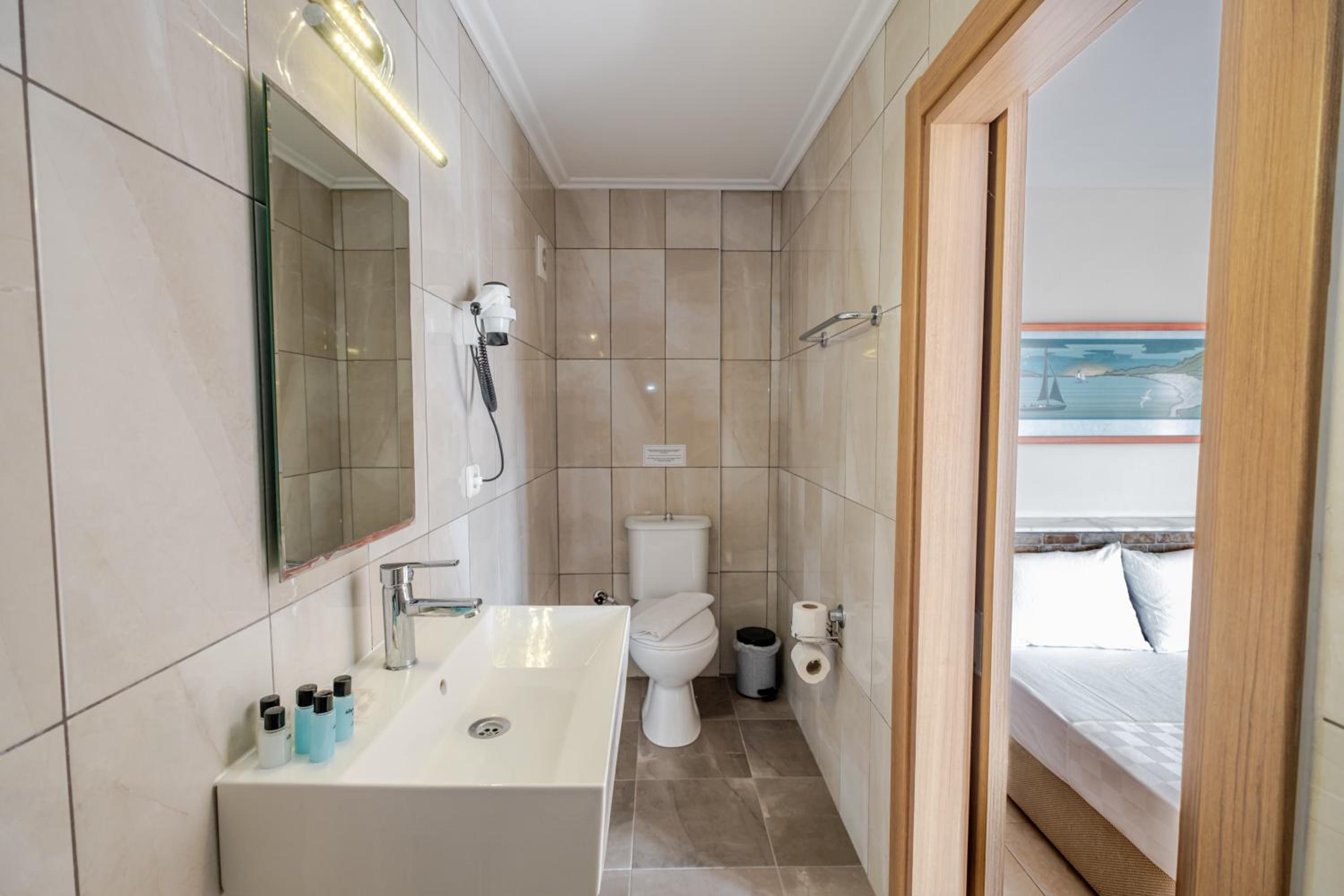 Bayram Hotel 47/50
