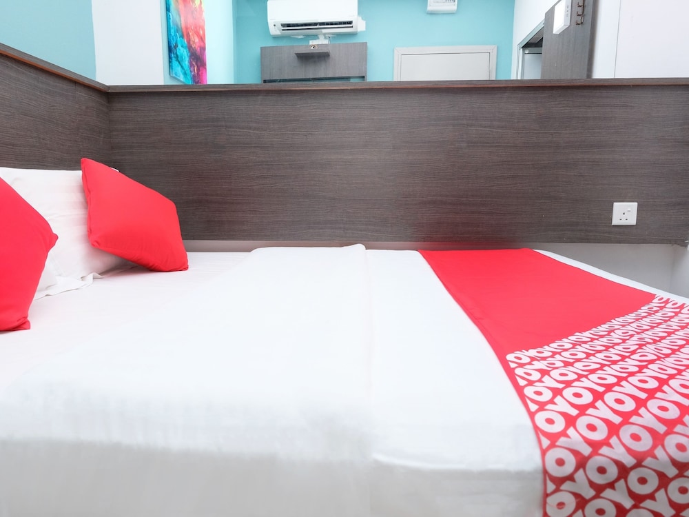 Oyo 768 Fajar Baru Boutique Hotel 34/39