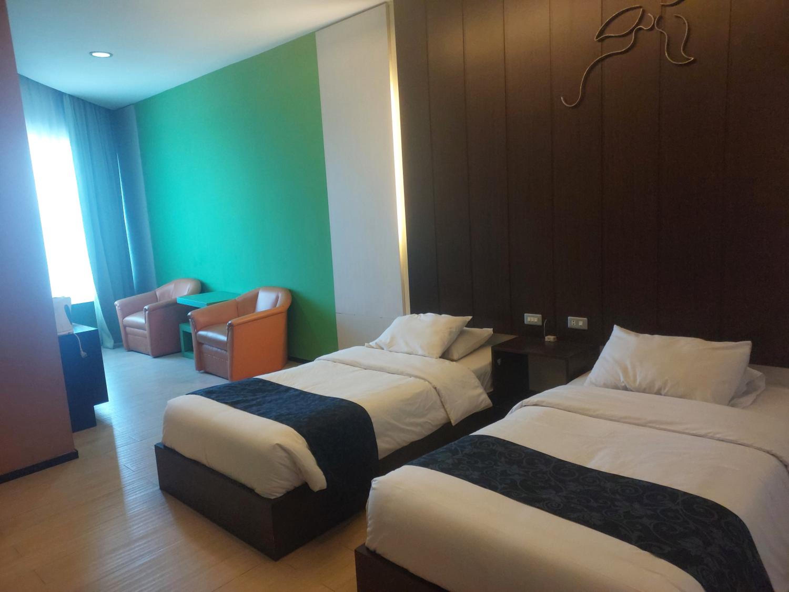 Superior, Twin Beds