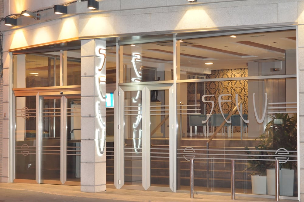 Hotel Selu 3/64
