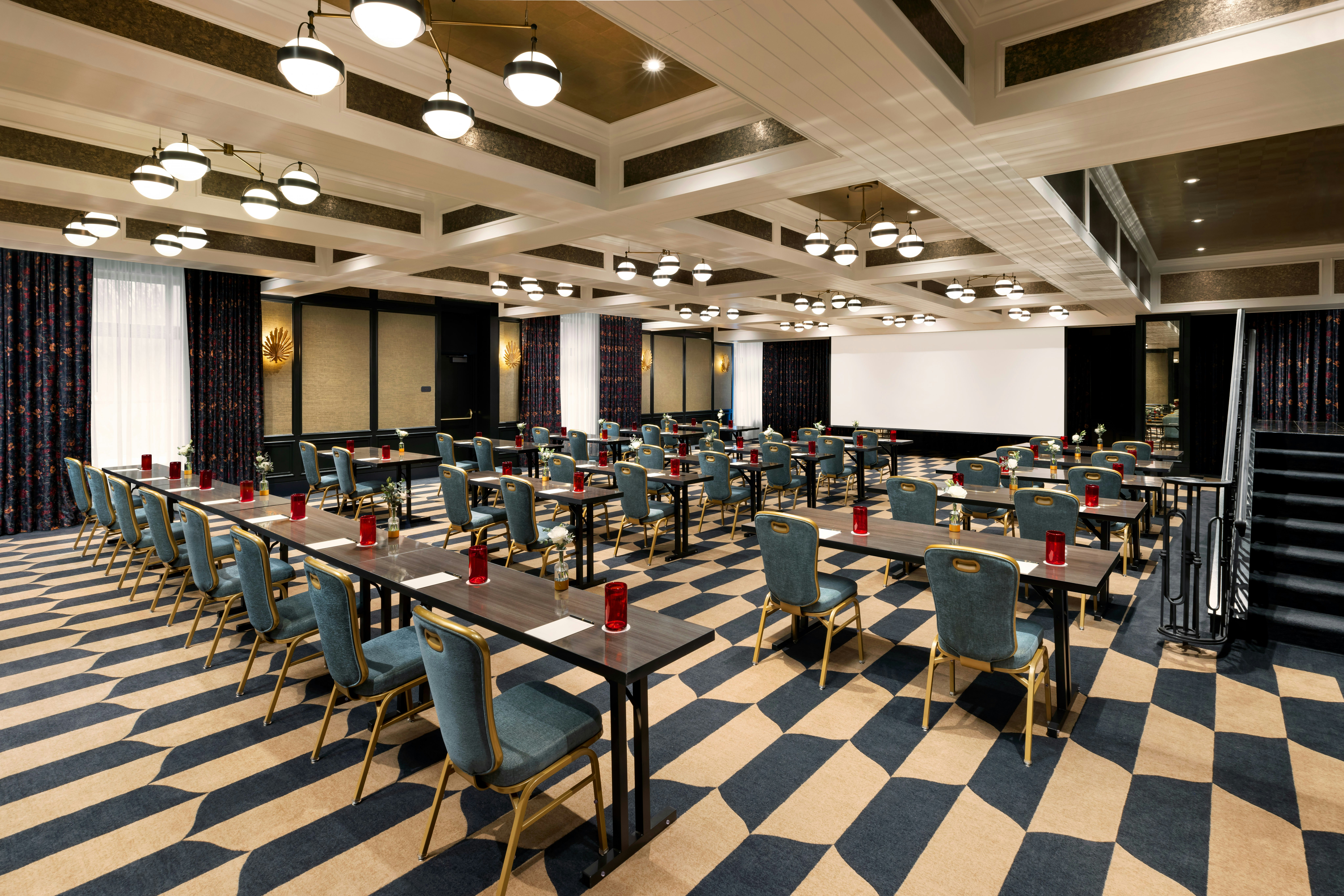 The Candler Hotel Atlanta Curio Collection by Hilton 50/55