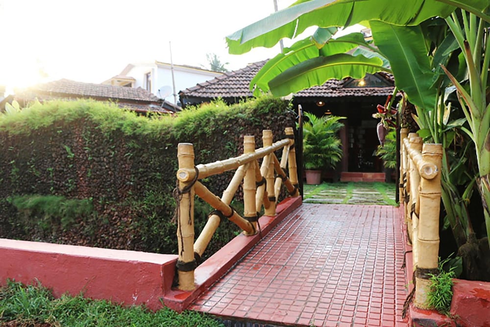 Kingstork Beach Resort 20/21