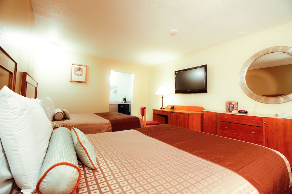 Heritage Inn San Diego 17/39