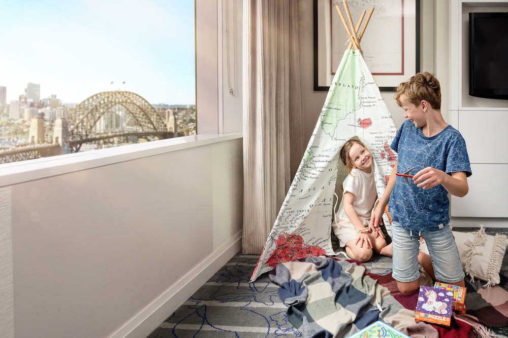 Sydney Harbour Marriott 12/53
