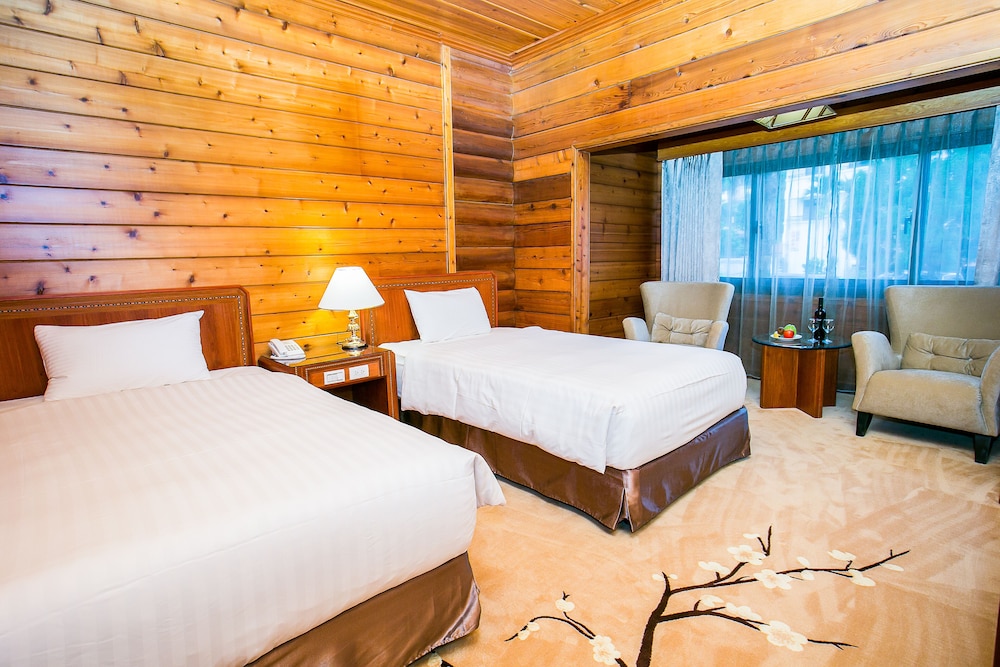 The Richforest Hotel- Sun Moon Lake 11/50