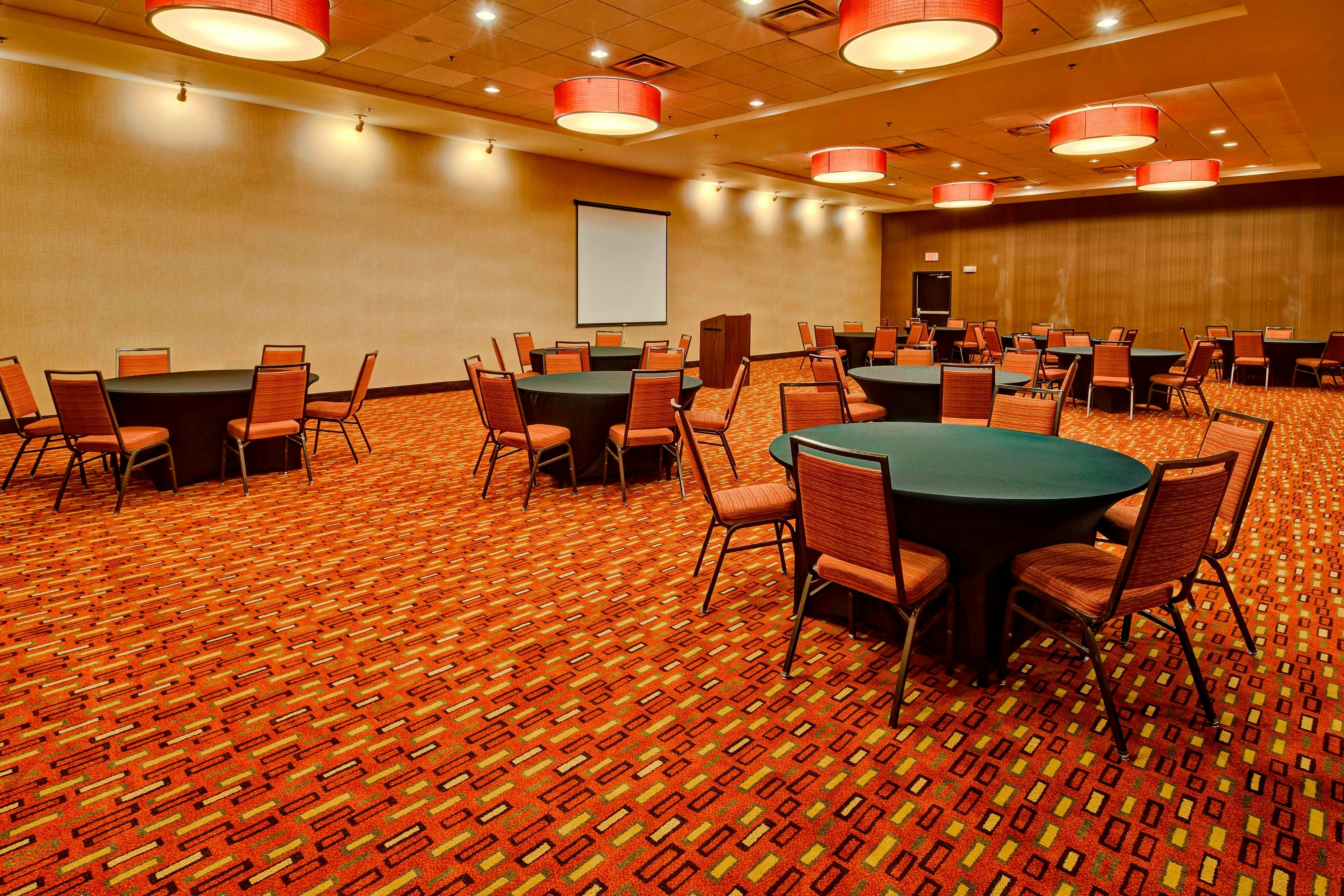 Courtyard By Marriott Midland 36/51