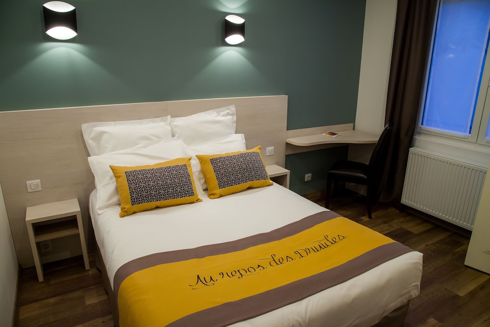 The Originals City, le Relais des Carnutes Brezolles Verneuil sur Avre 17/58