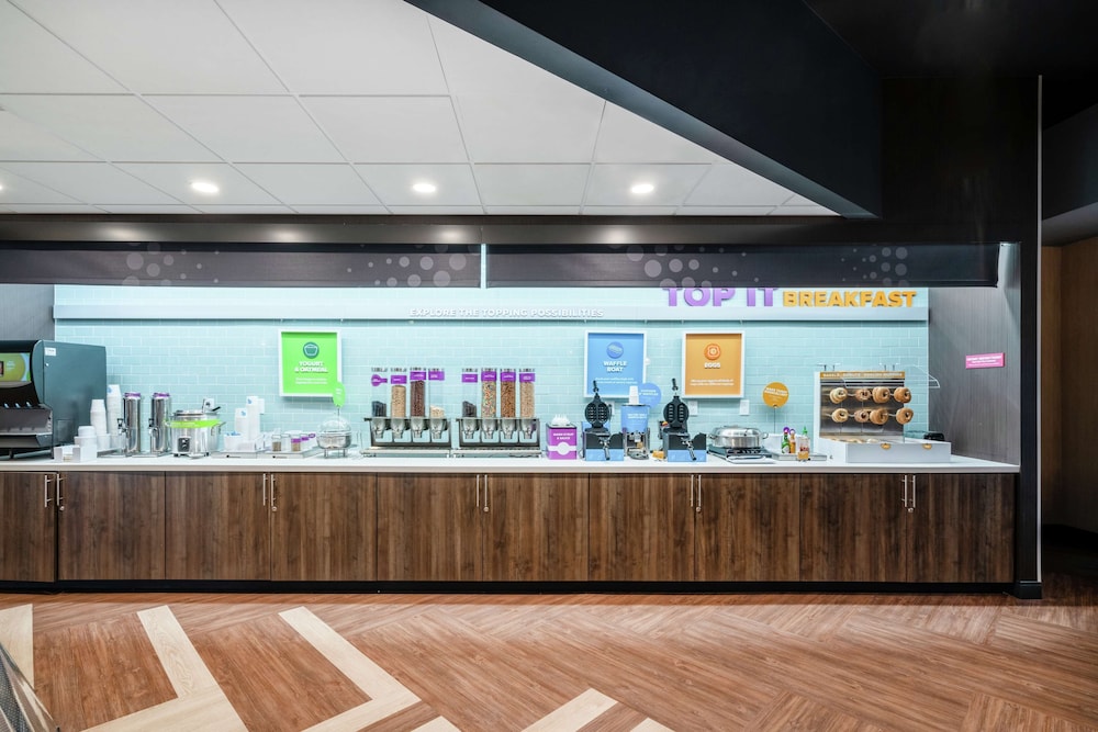 Tru By Hilton Greenville 35/41