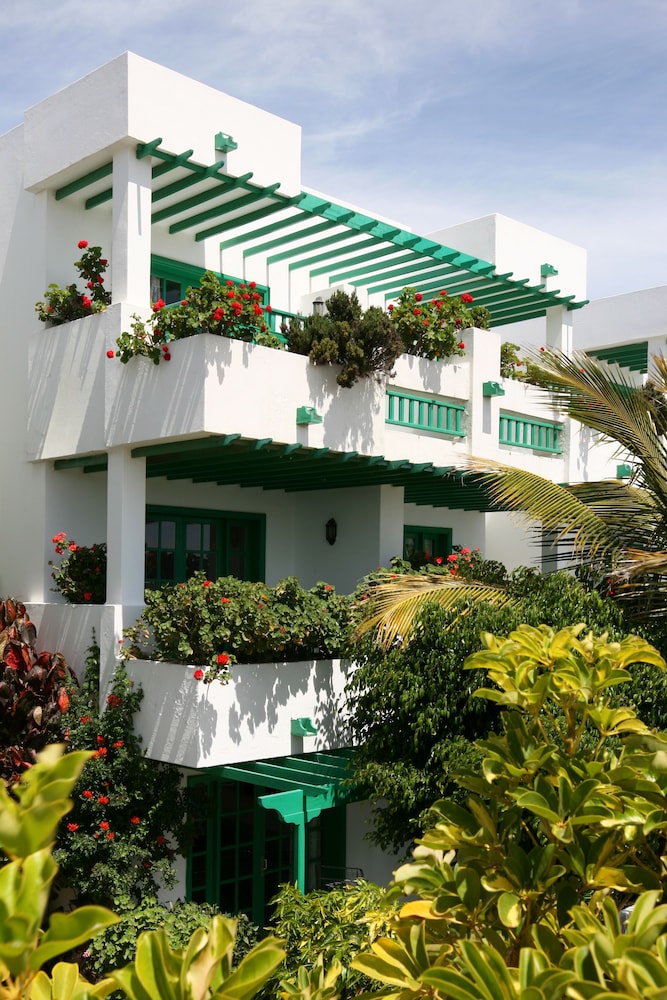 Nazaret Apartments 4/67