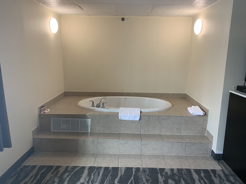 Days Inn By Wyndham Budd Lake 15/26